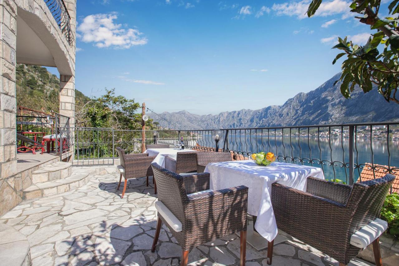 Apartments Vukovic Kotor Bagian luar foto
