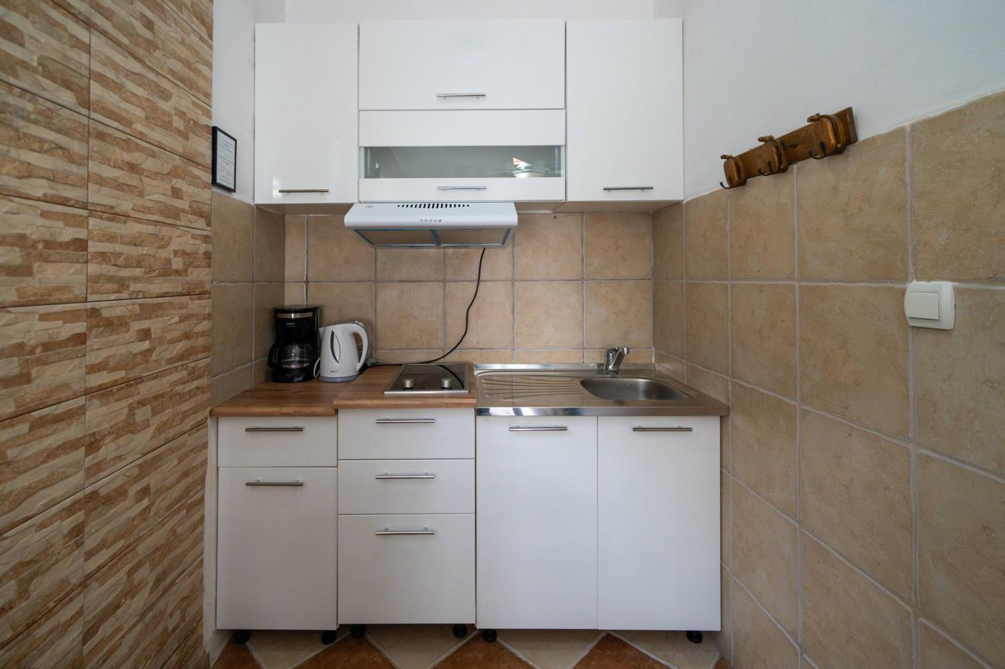 Apartments Vukovic Kotor Bagian luar foto