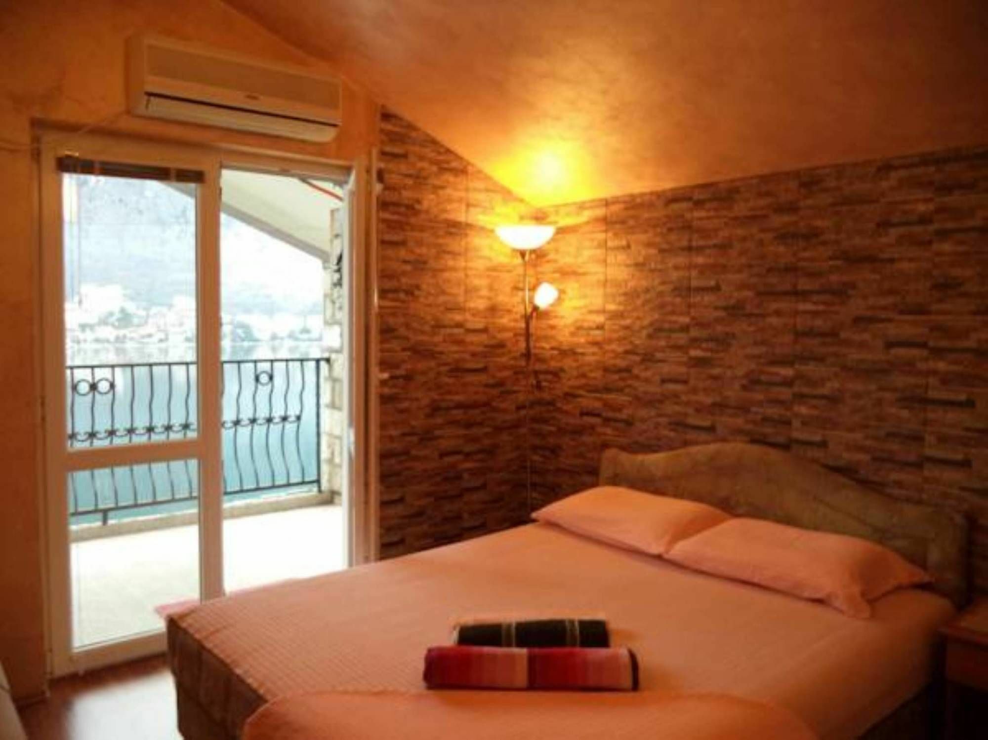 Apartments Vukovic Kotor Bagian luar foto